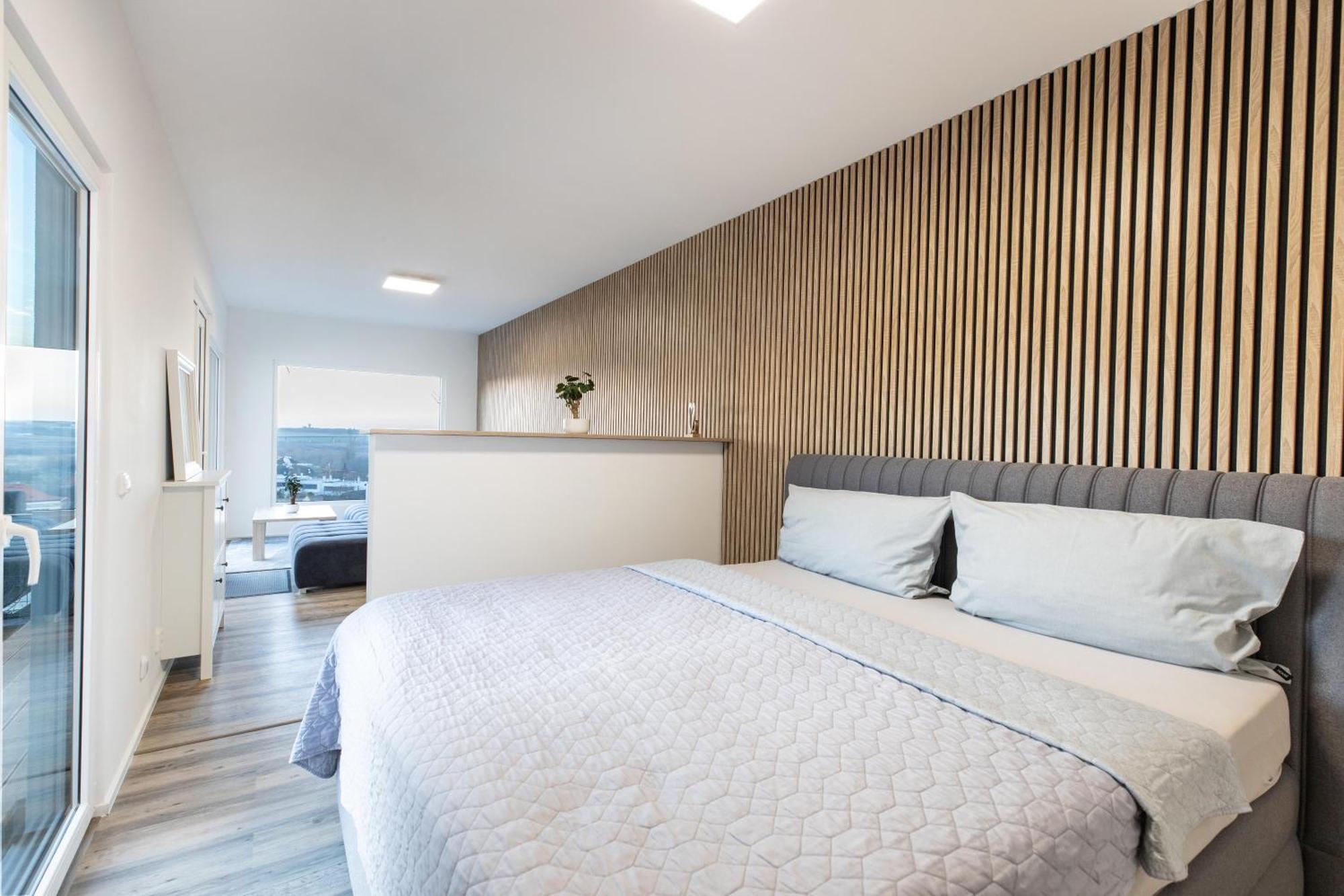 Airport Luxury Apartment & Spa Prague Luaran gambar