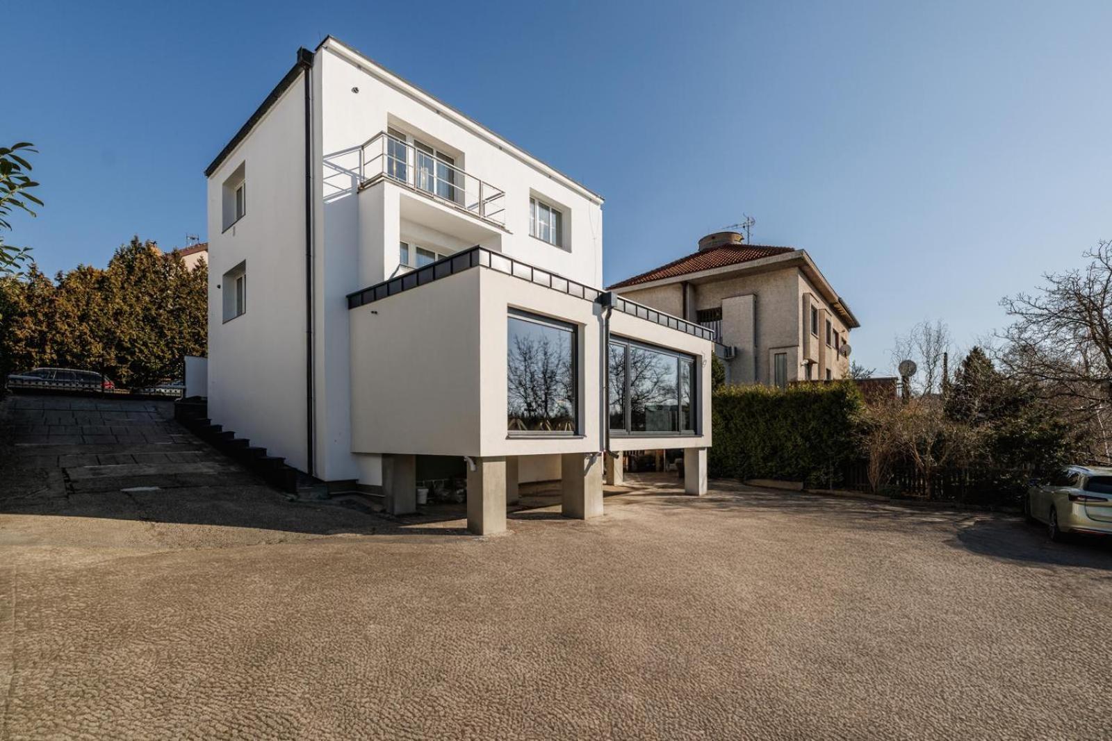 Airport Luxury Apartment & Spa Prague Bilik gambar