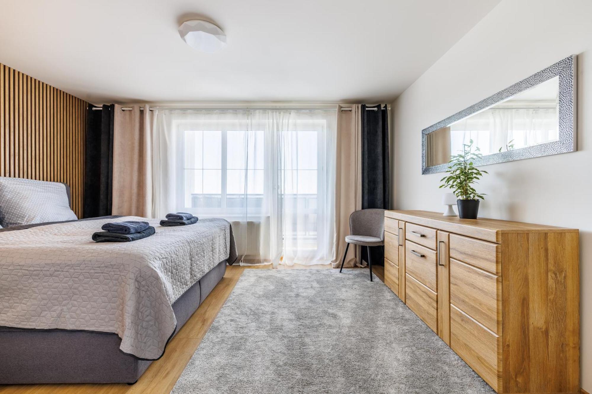 Airport Luxury Apartment & Spa Prague Luaran gambar