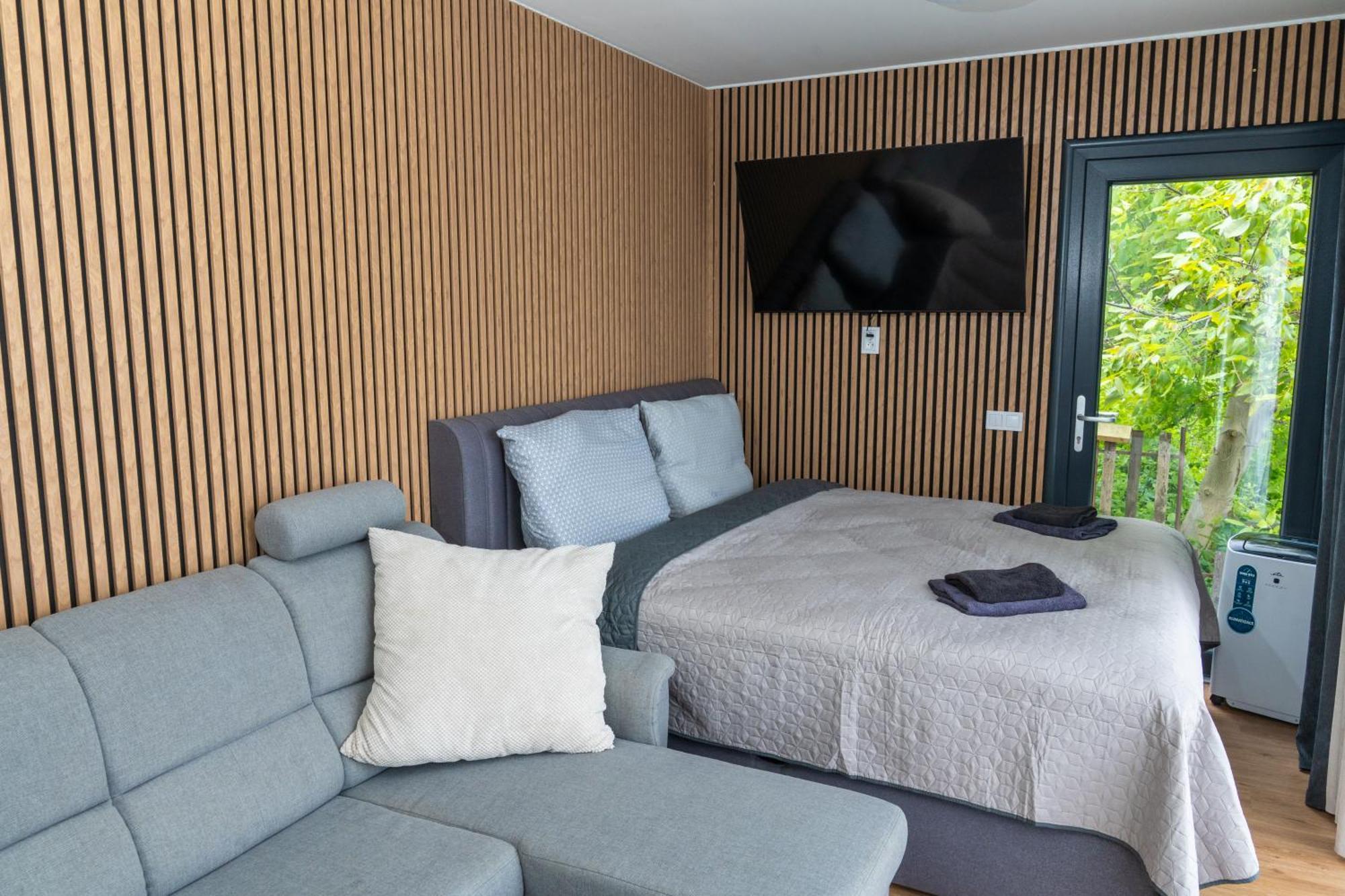 Airport Luxury Apartment & Spa Prague Bilik gambar